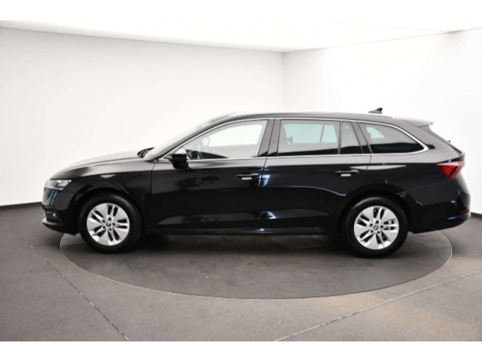 Škoda - Octavia_16