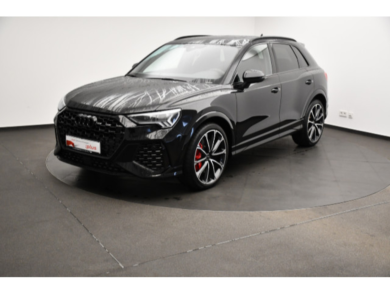 Audi - RS Q3_1