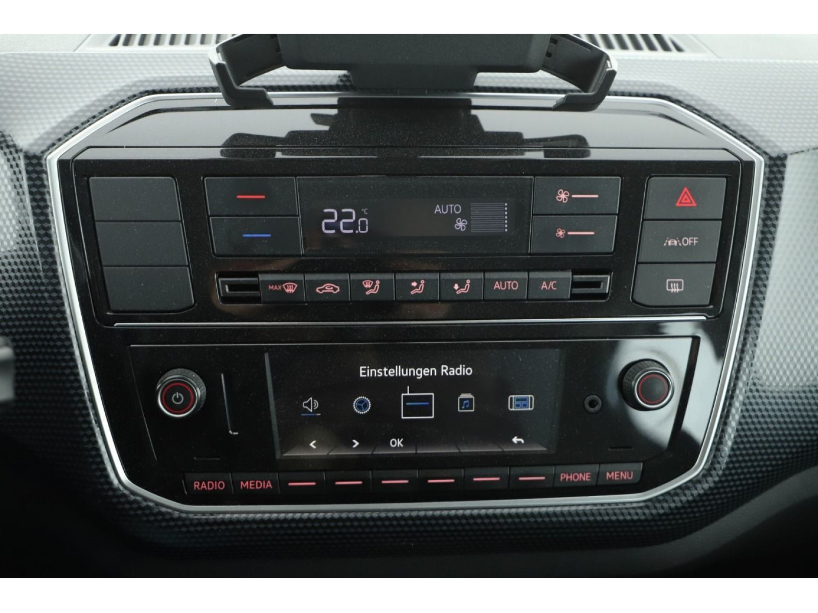 Volkswagen - e-up!_10