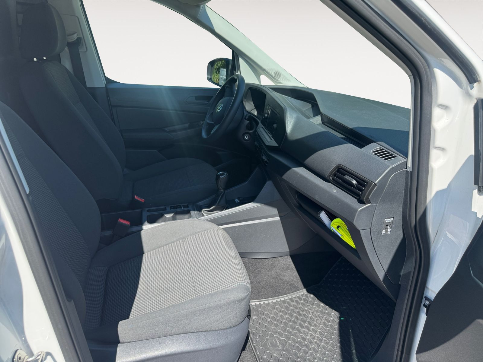 Volkswagen - Caddy_16