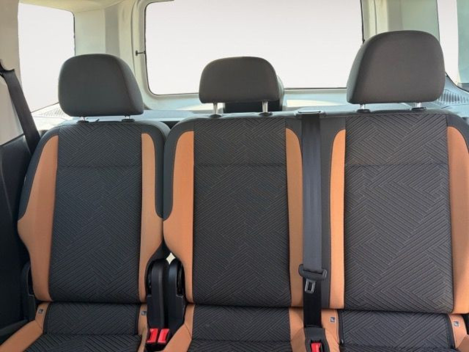 Volkswagen - Caddy_14
