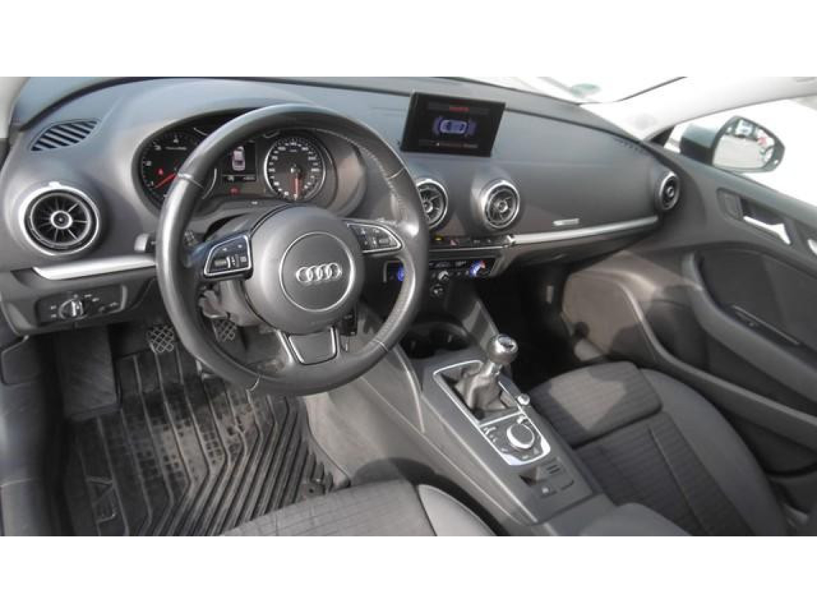 lenkrad-innen lenkrad-innen