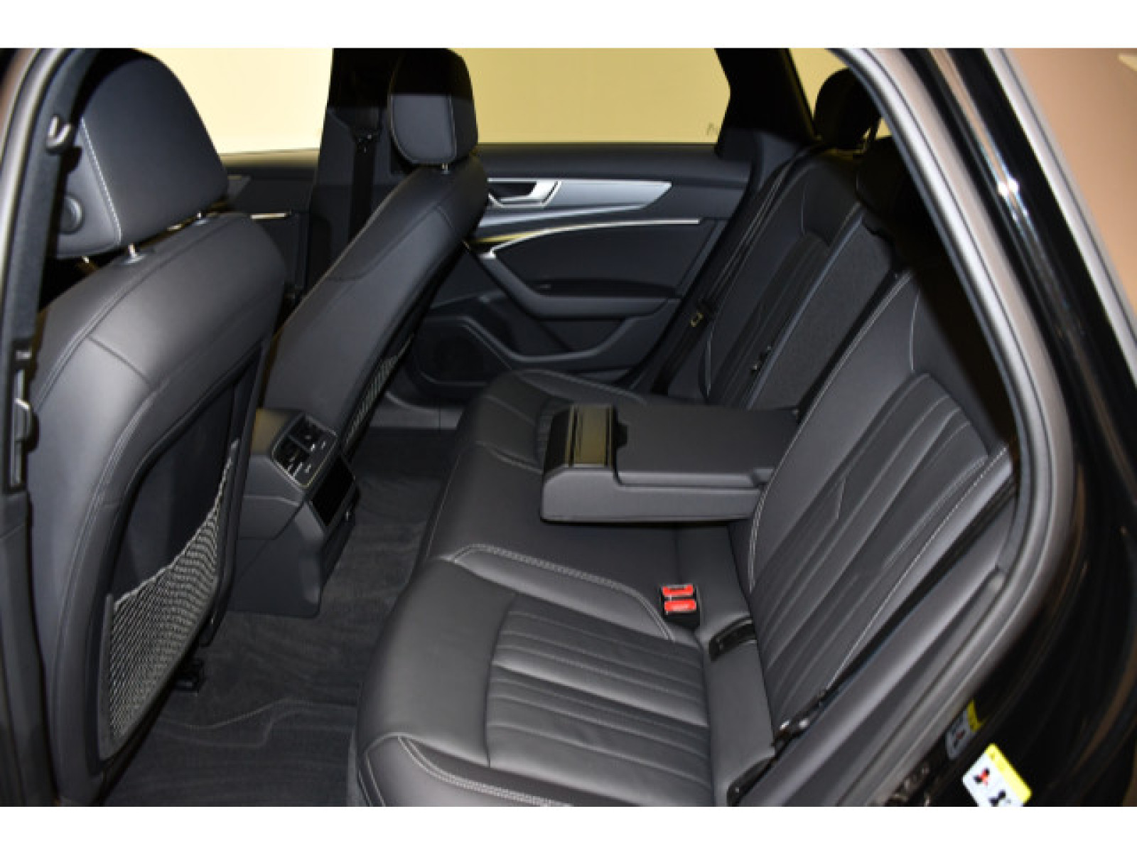 Audi - A6 Avant_11