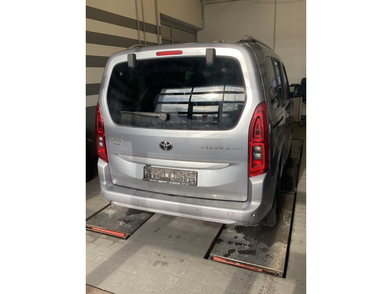 diagonalansicht-hinten-aussen