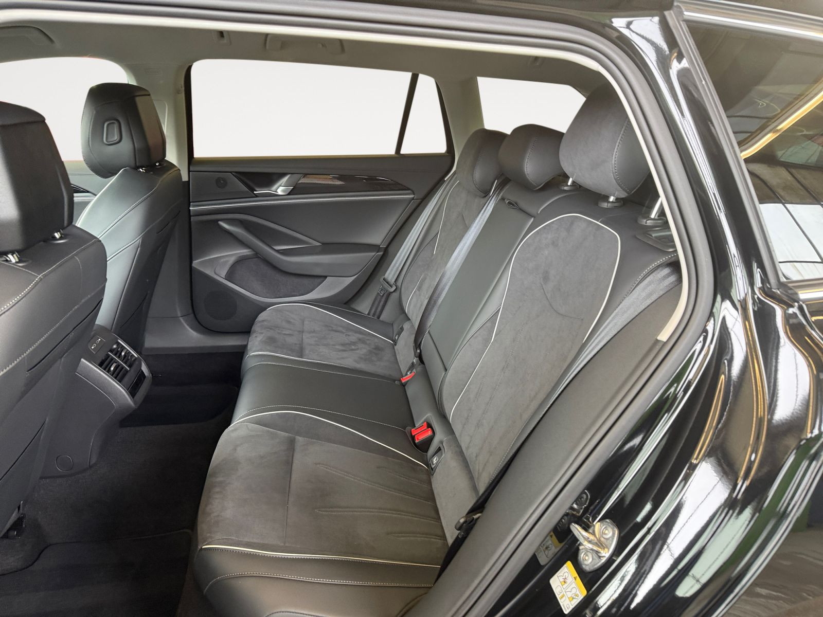 Volkswagen - Passat Variant_14