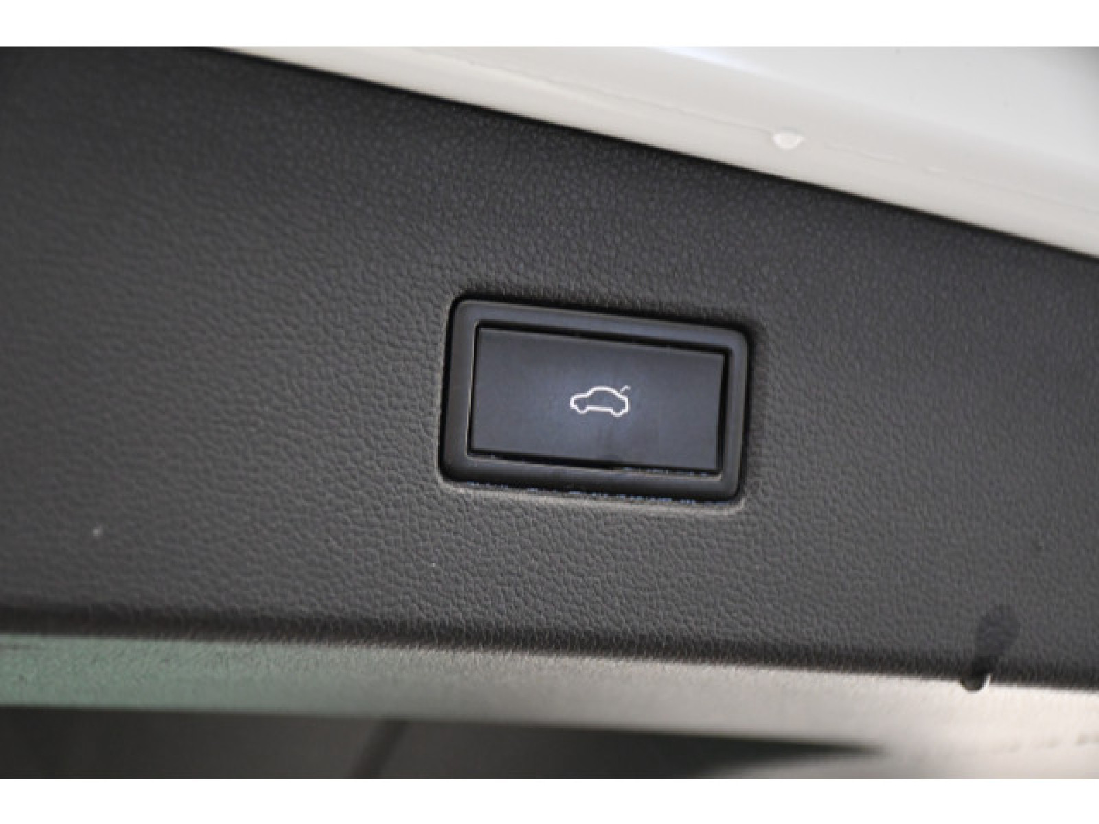 Volkswagen - Tiguan_10