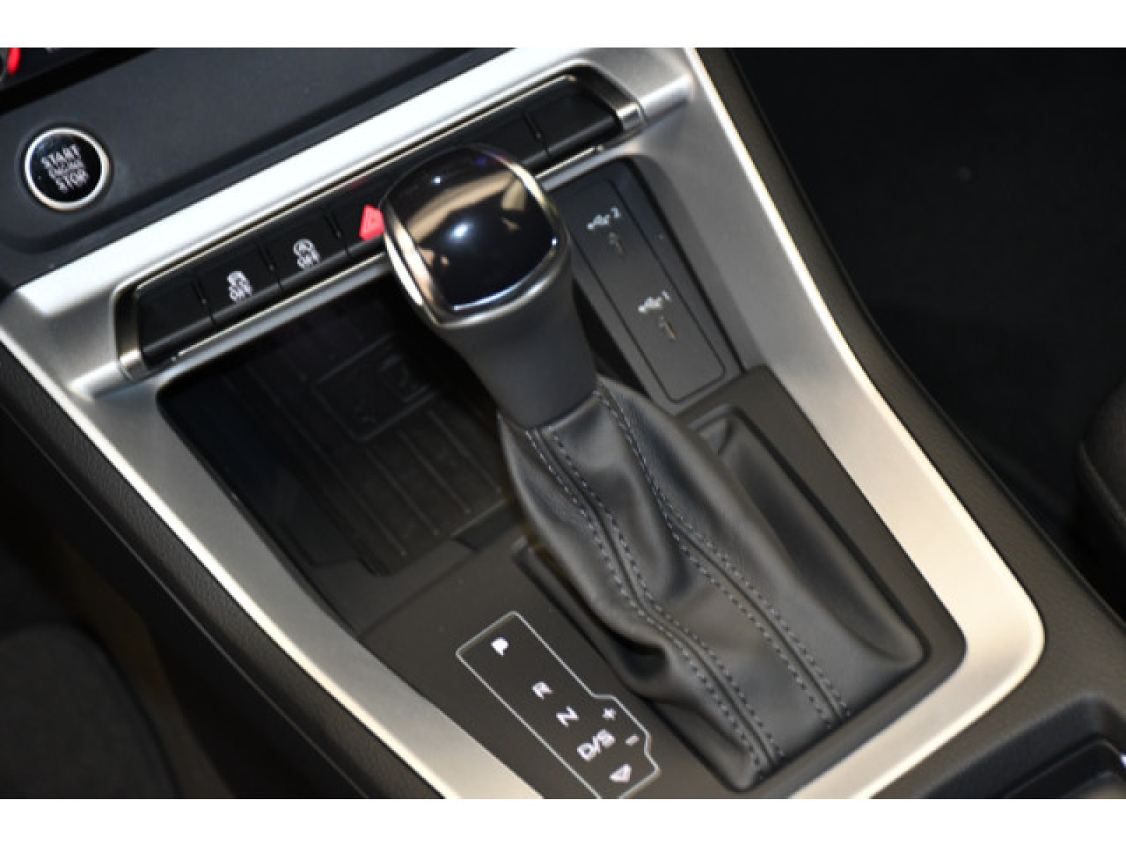 Audi - Q3_8