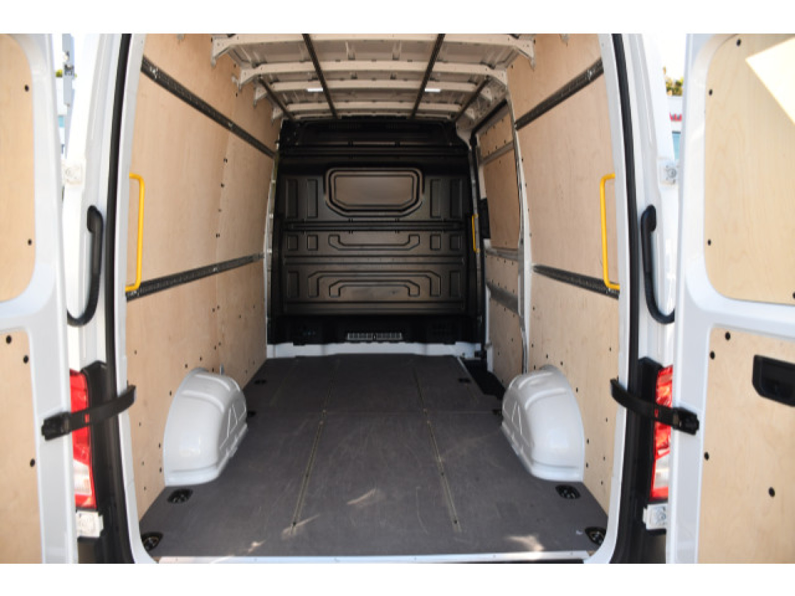 Volkswagen - Crafter_10