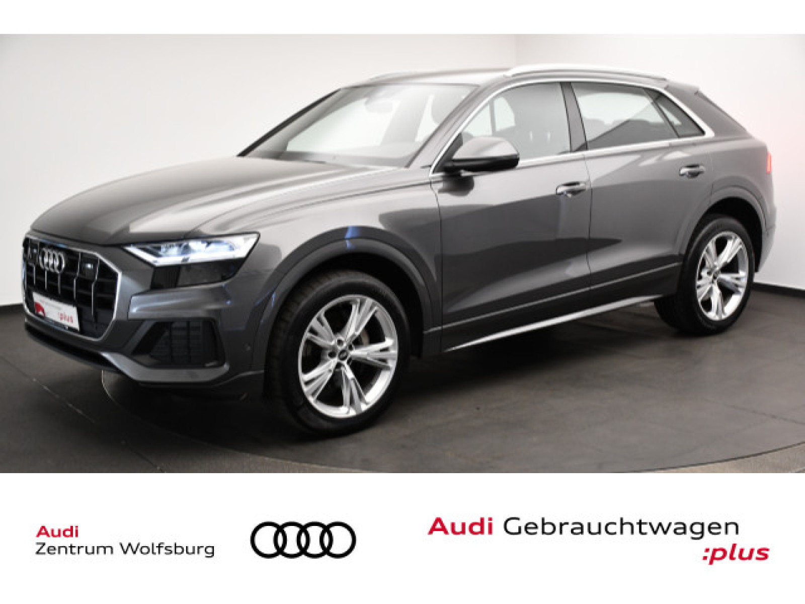 Audi - Q8_1