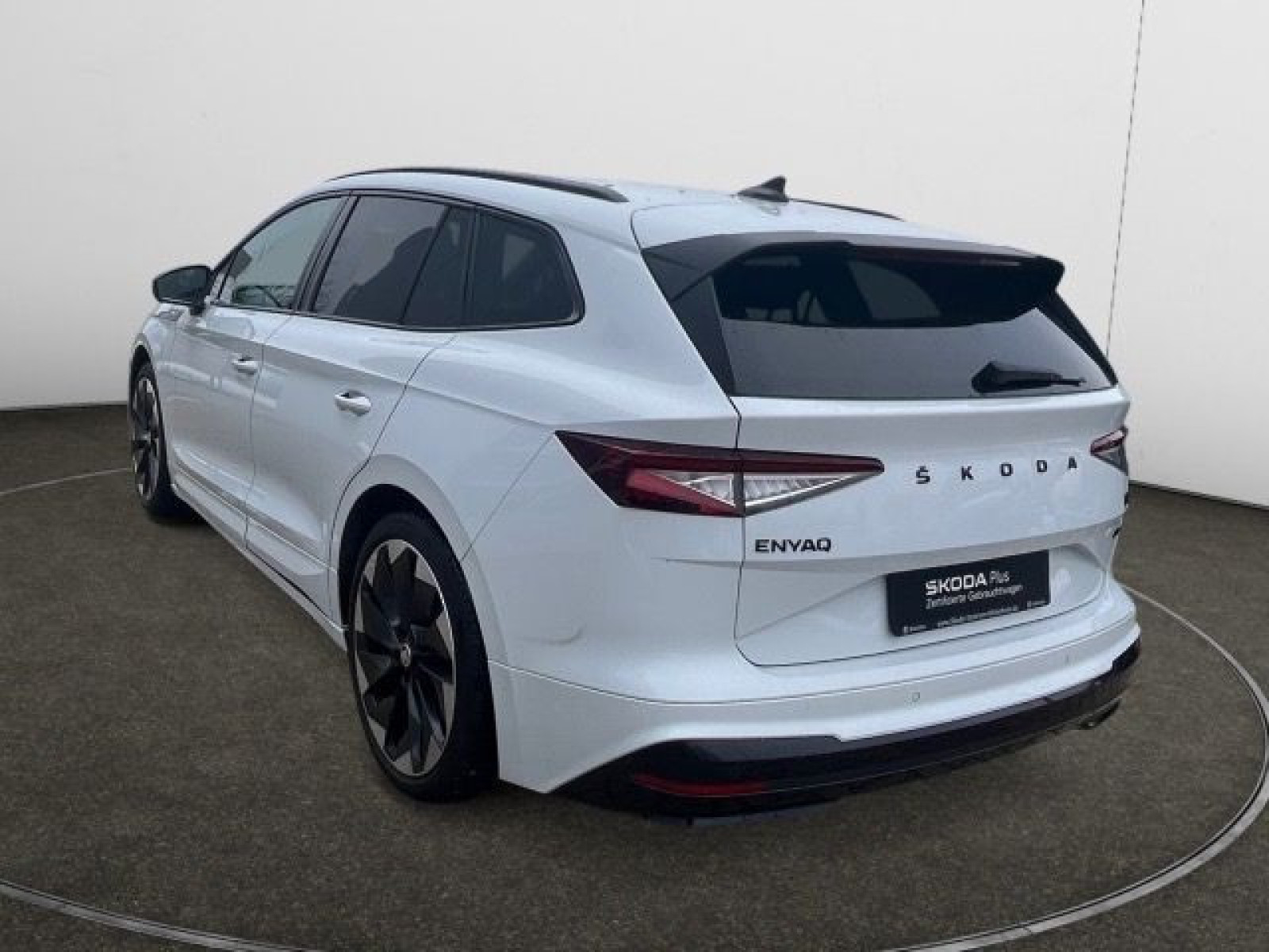 diagonalansicht-hinten-aussen