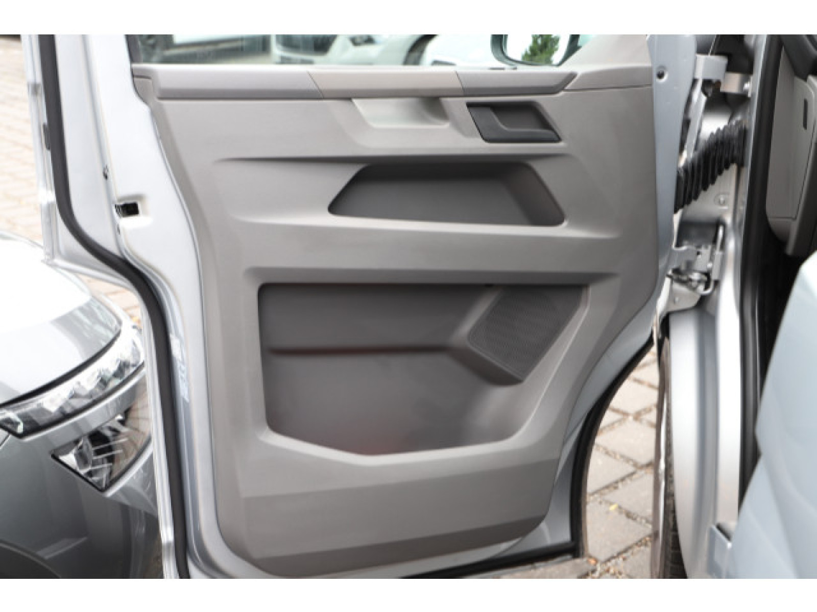 Volkswagen - T6.1 Caravelle_14