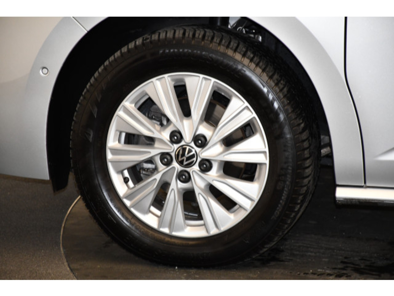 Volkswagen - T7 Multivan_16