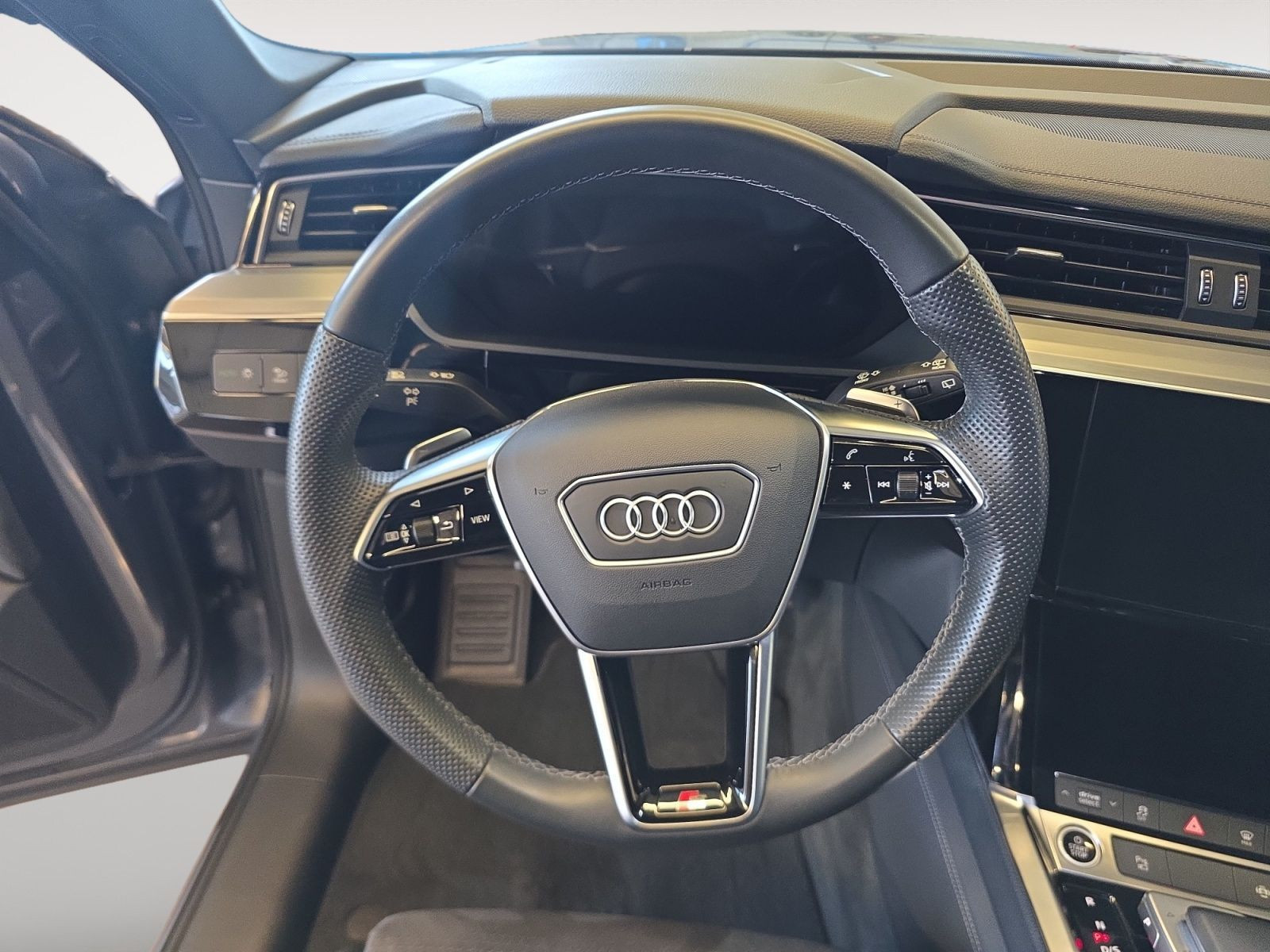 Audi - e-tron_13