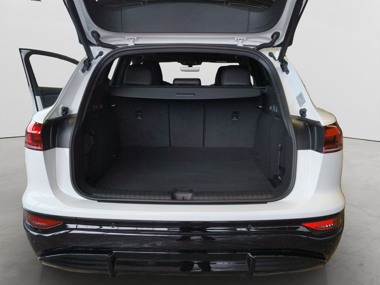 Audi - Q6 e-tron_18