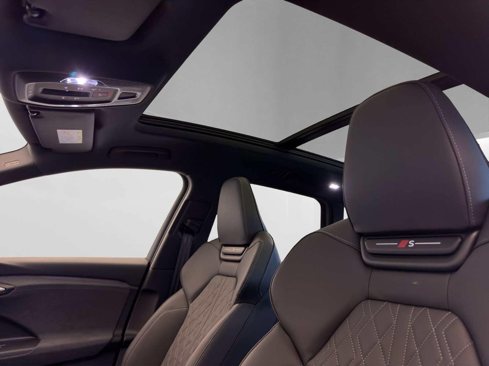 Audi - Q6 e-tron_21