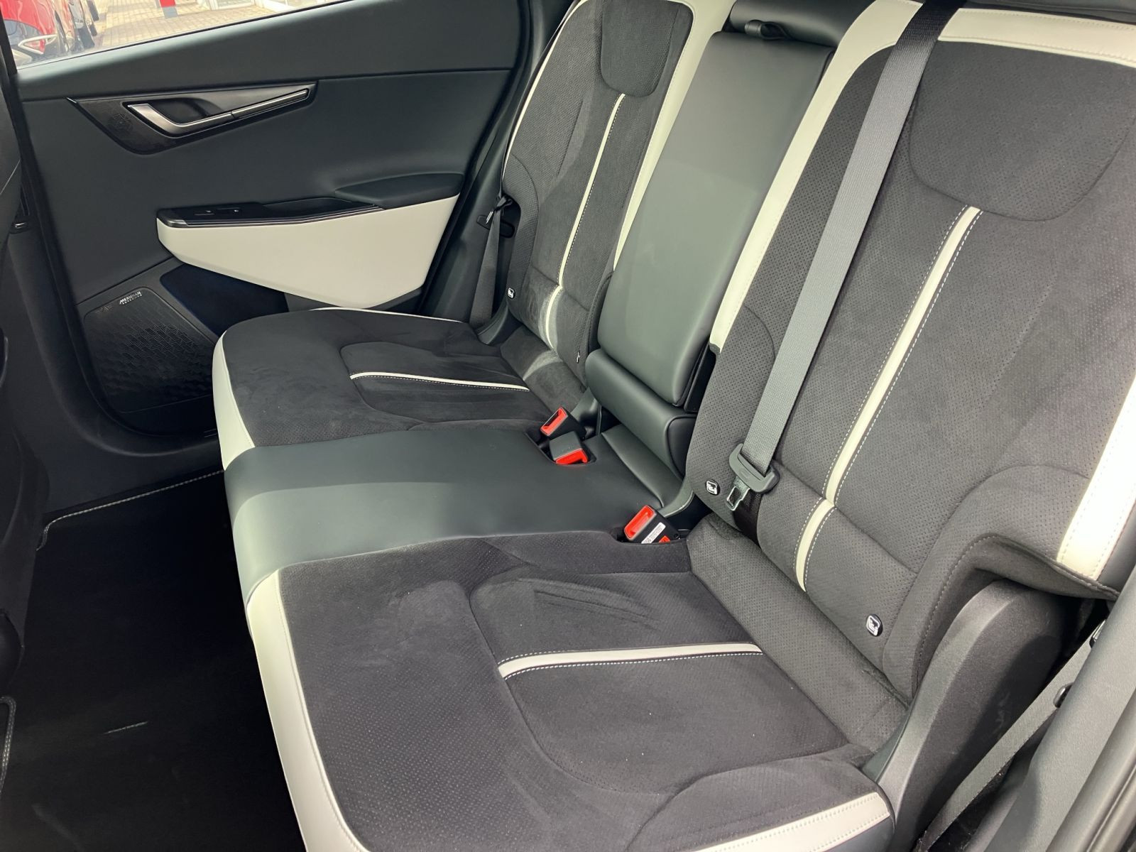 Kia - EV6_17