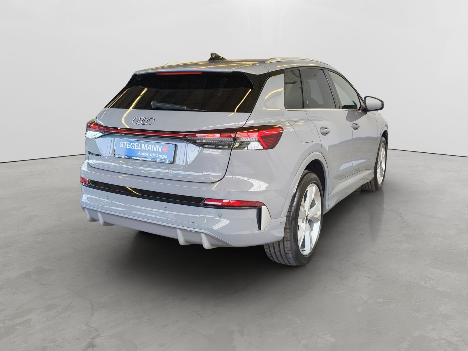 Audi - Q4 e-tron_7