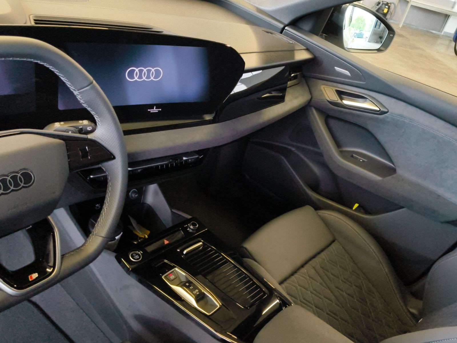 Audi - Q6 e-tron_14