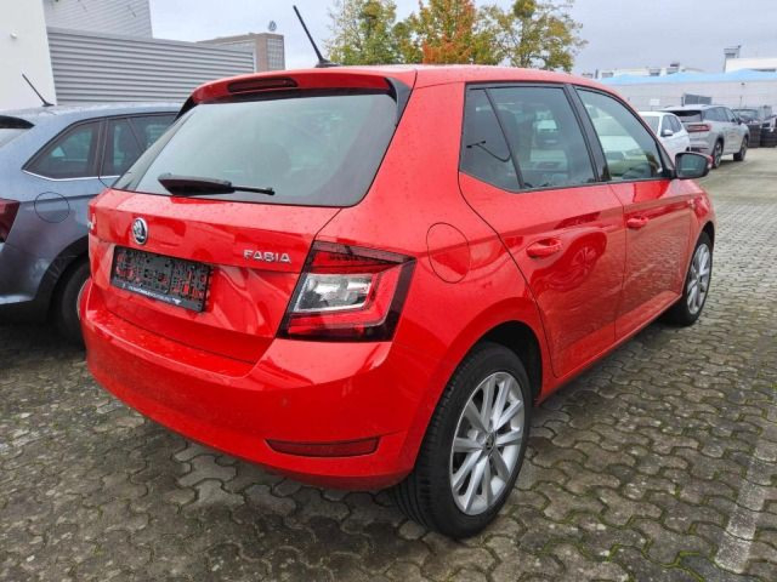 diagonalansicht-hinten-aussen