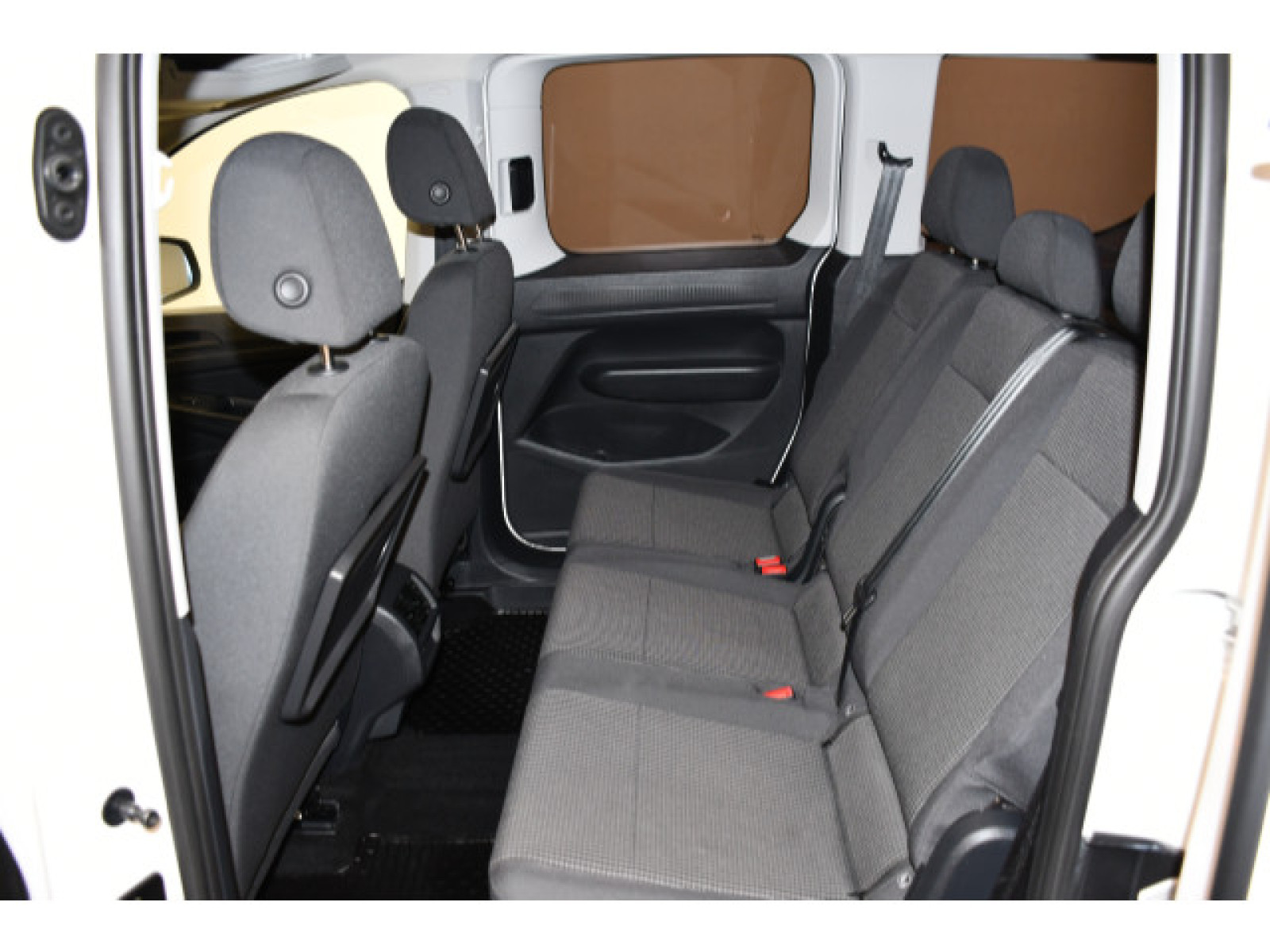 Volkswagen - Caddy_8
