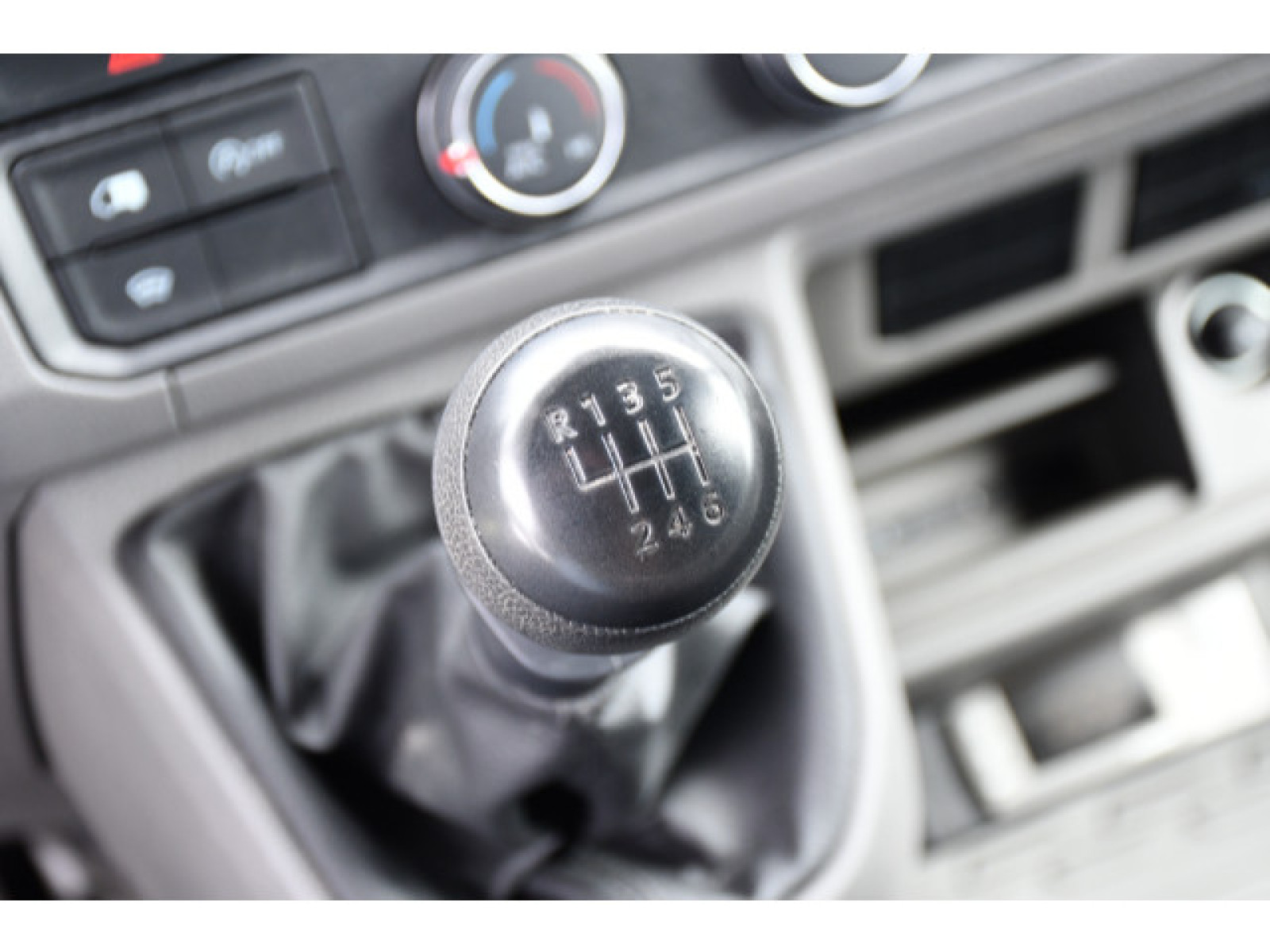 Volkswagen - Crafter_7