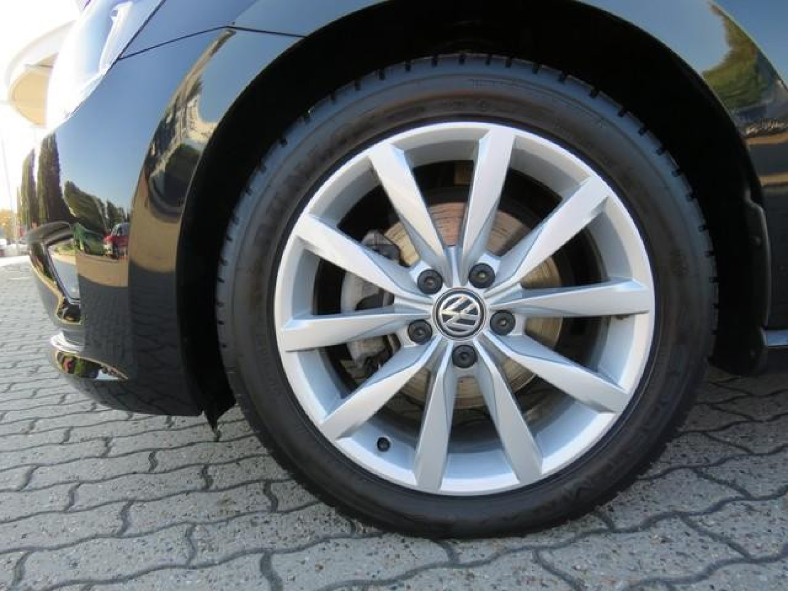 Volkswagen - Golf Sportsvan_9