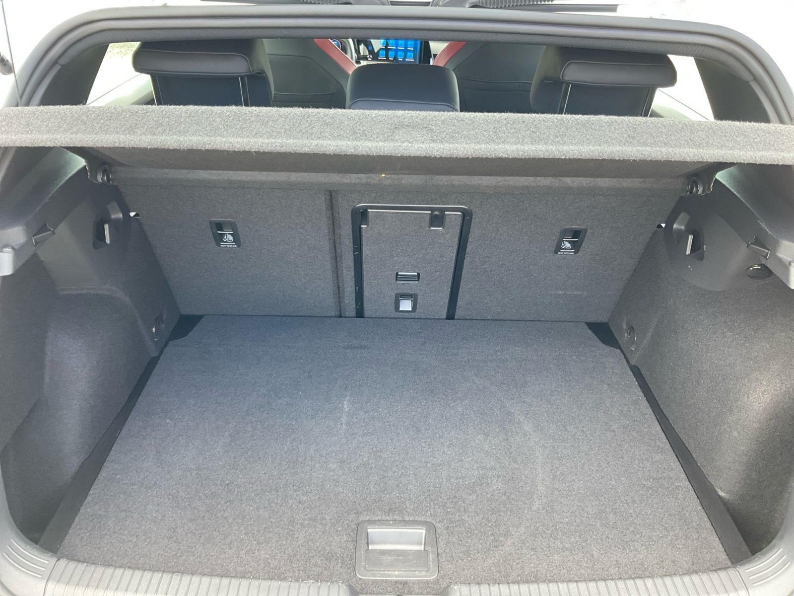 Volkswagen - Golf GTI_16