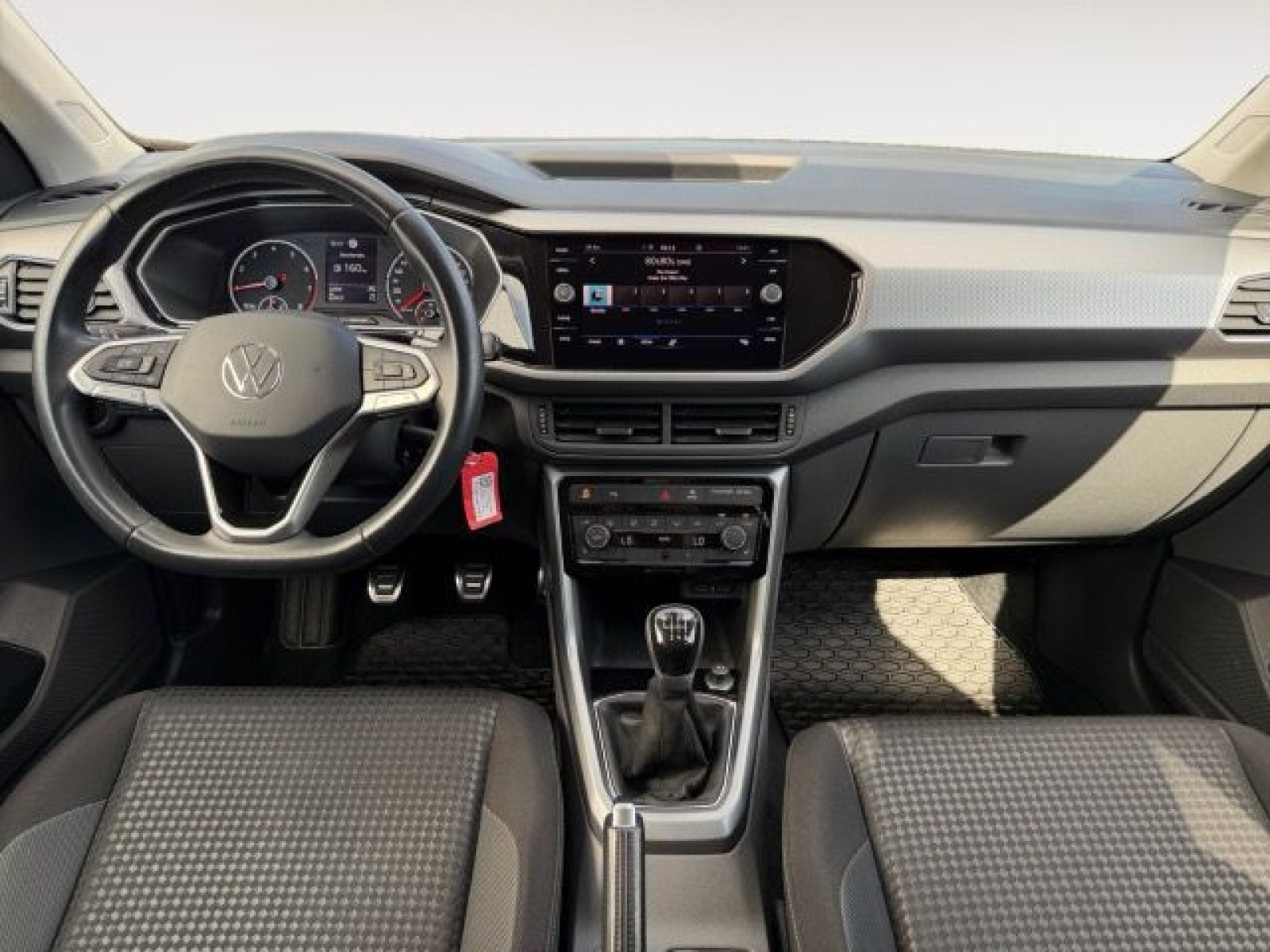 Volkswagen - T-Cross_10