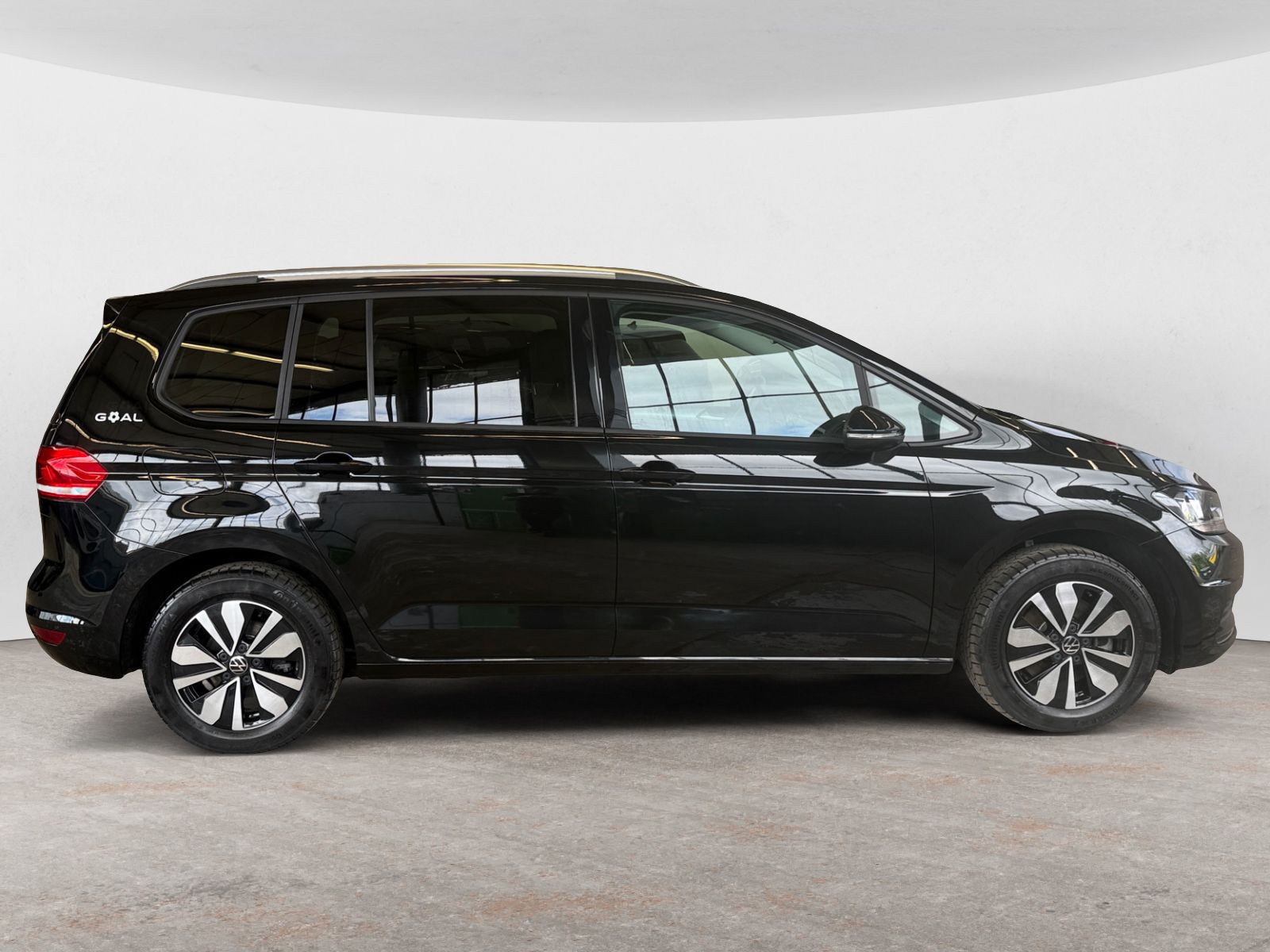 Volkswagen - Touran_7