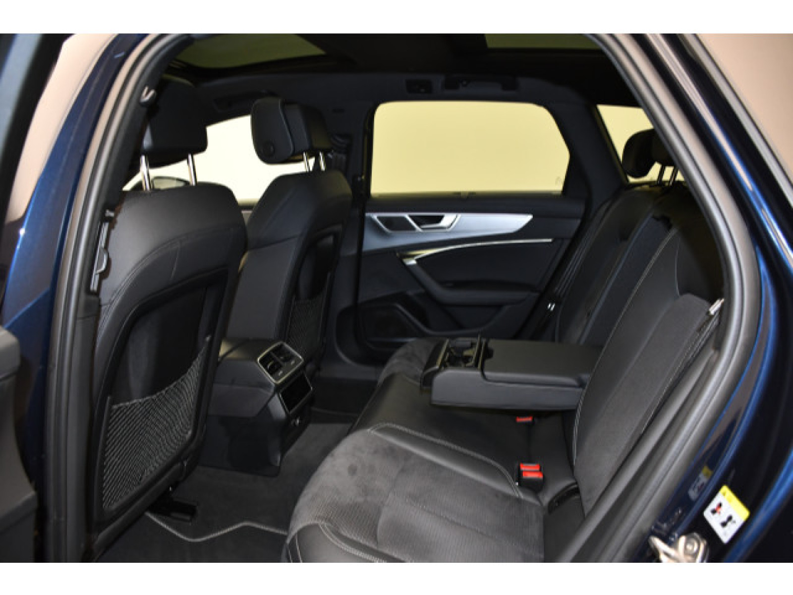 Audi - A6 Avant_10