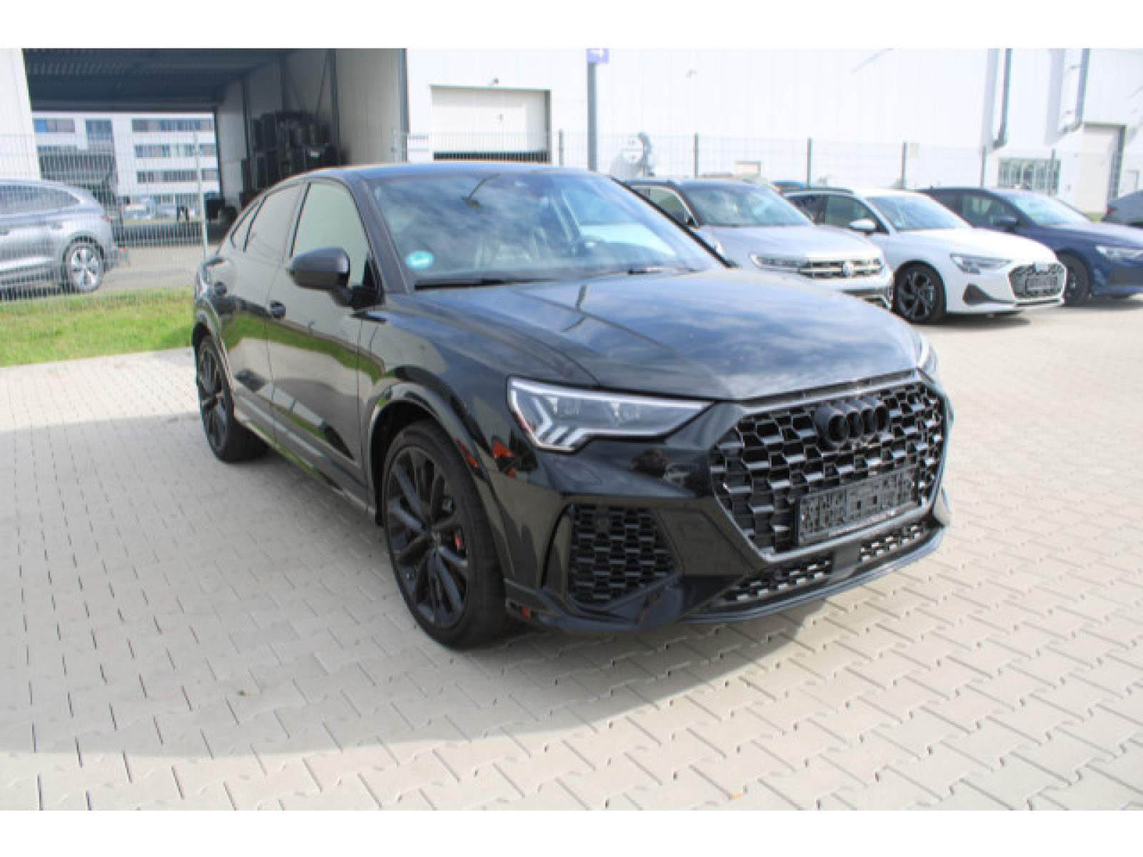 Audi - RS Q3 Sportback_4