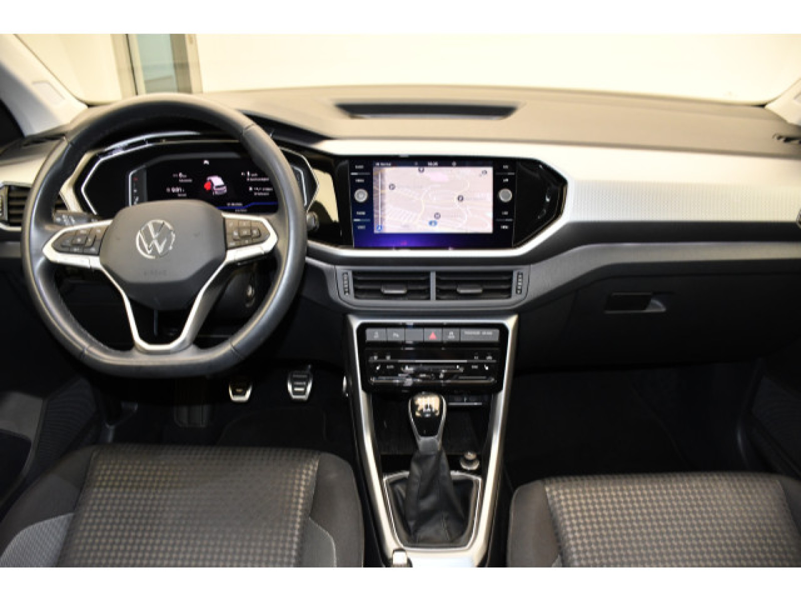Volkswagen - T-Cross_4