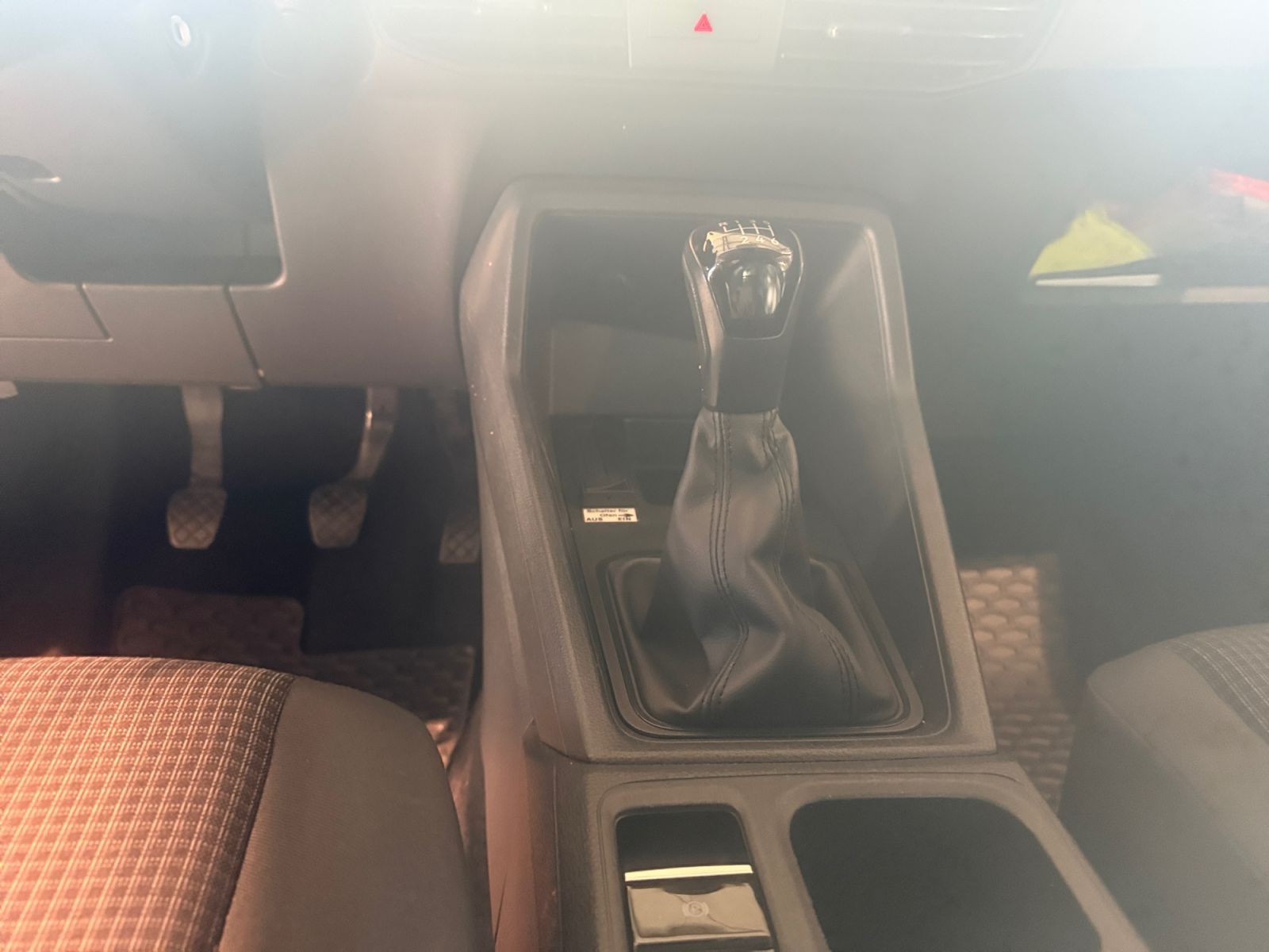 Volkswagen - Caddy_12