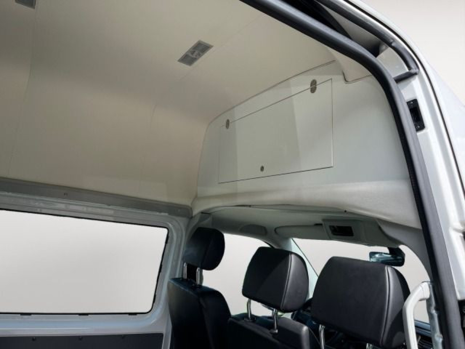 Volkswagen - T6.1 Kombi_13