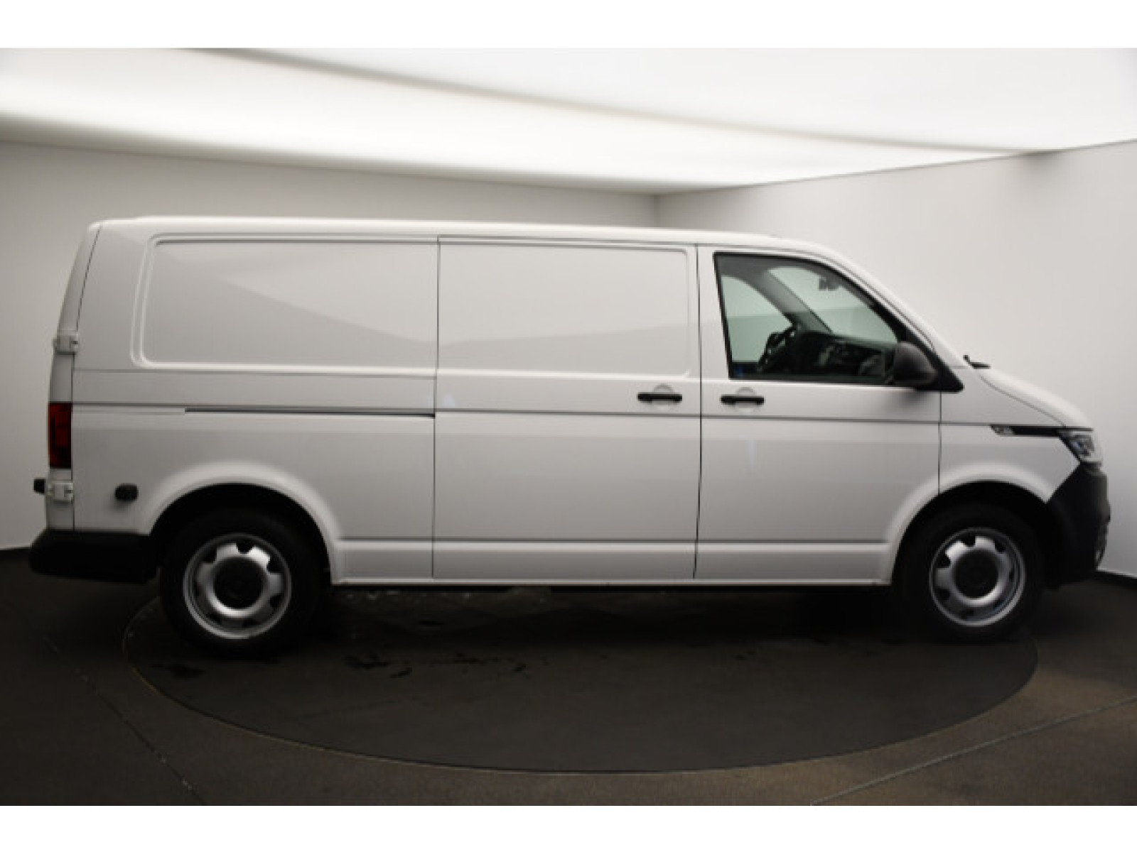 Volkswagen - T6.1 Transporter_16