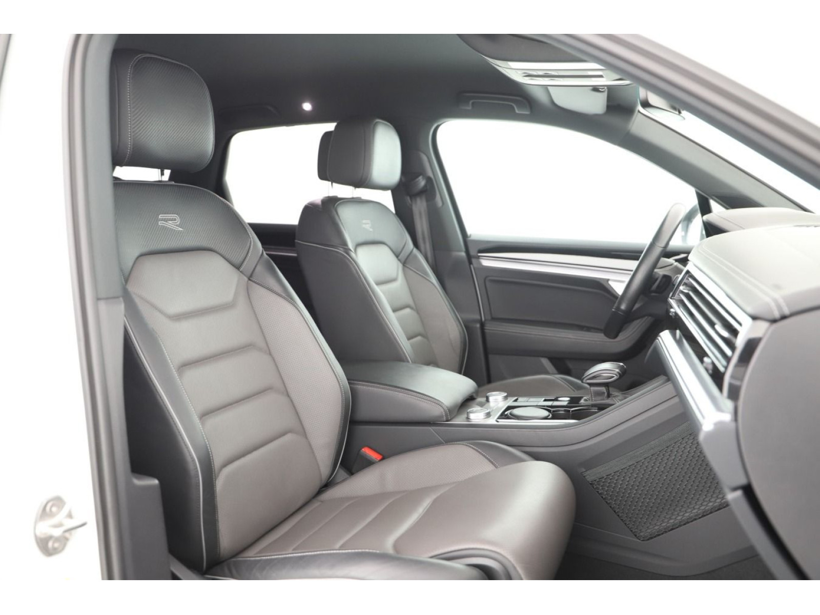 Volkswagen - Touareg_7