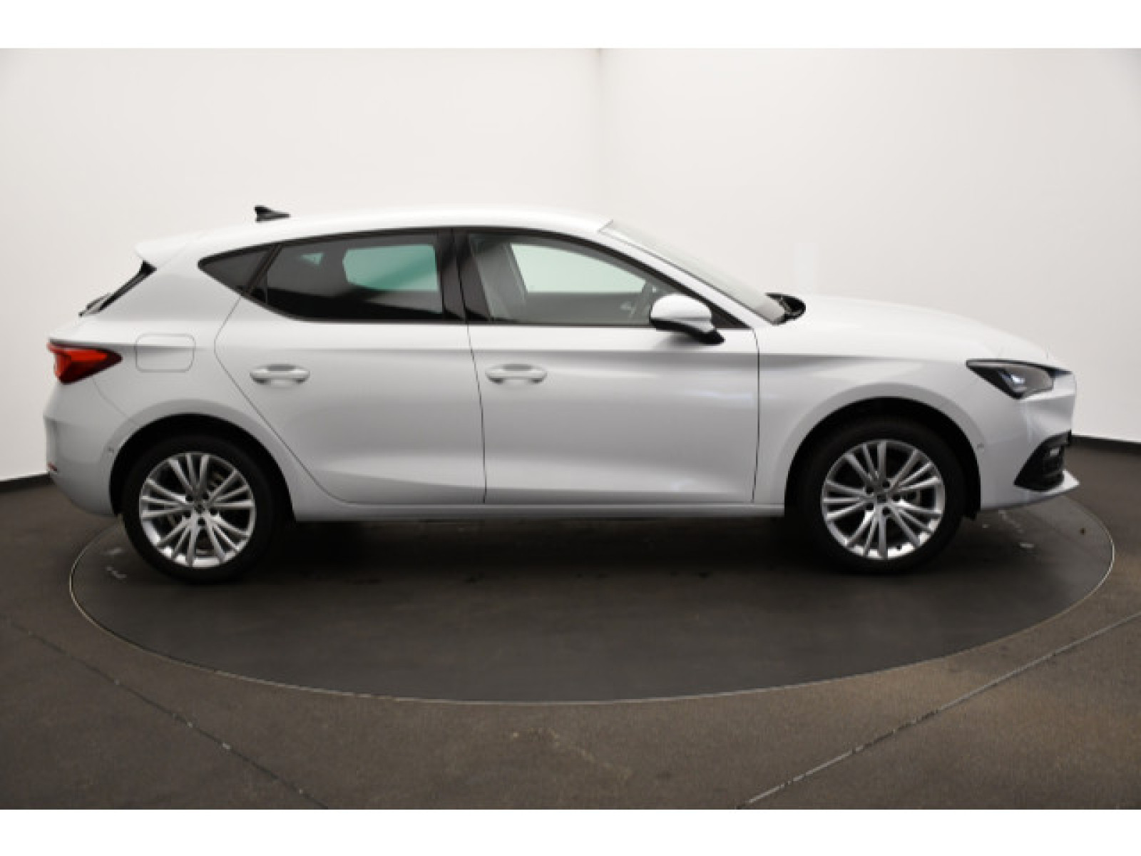 Seat - Leon_17