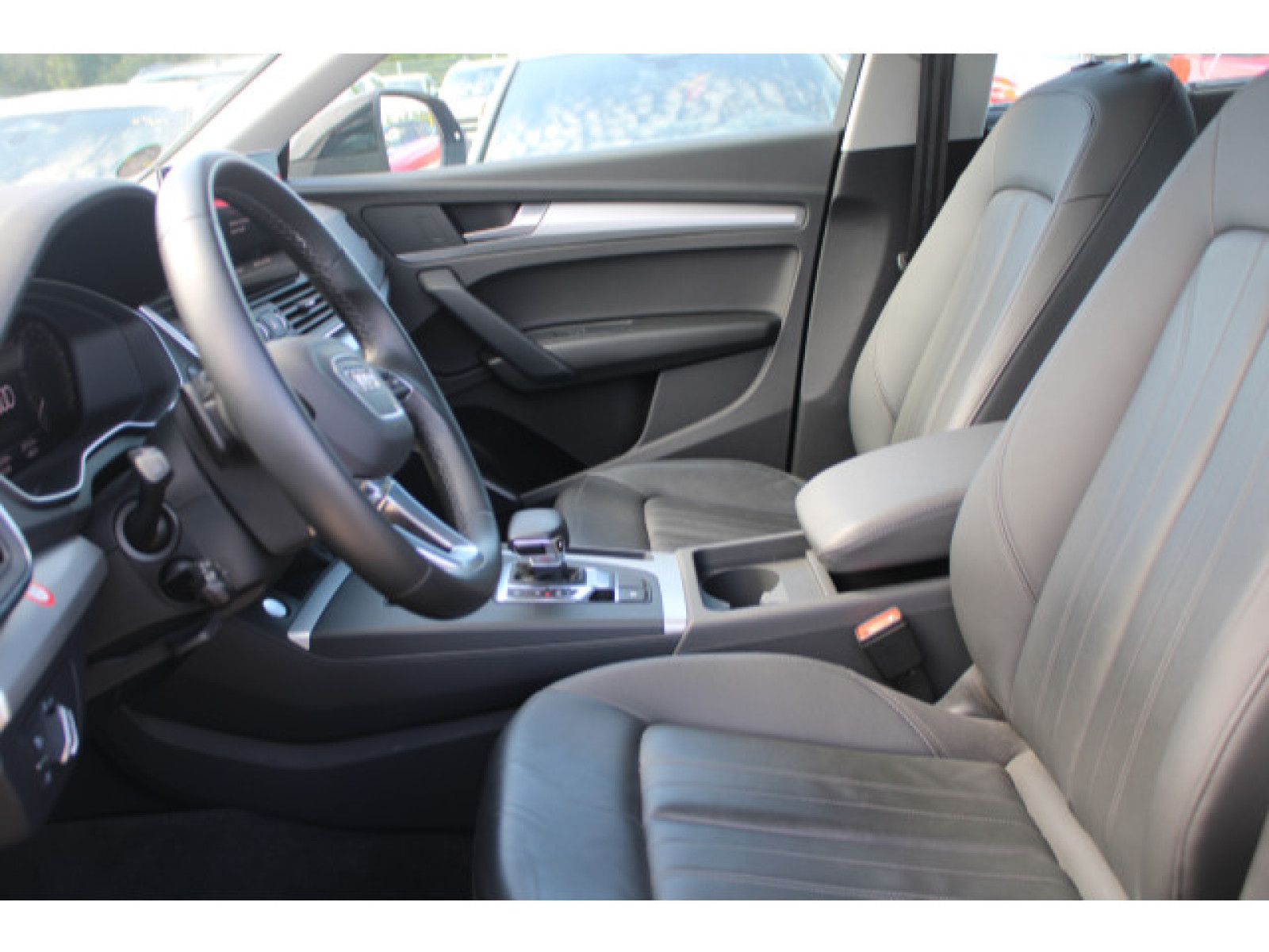 Audi - Q5_3