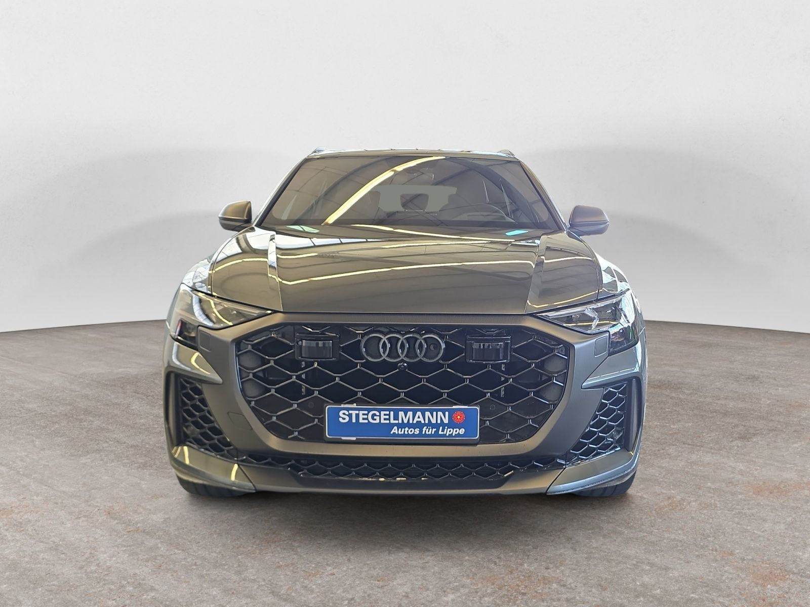 Audi - RS Q8_8