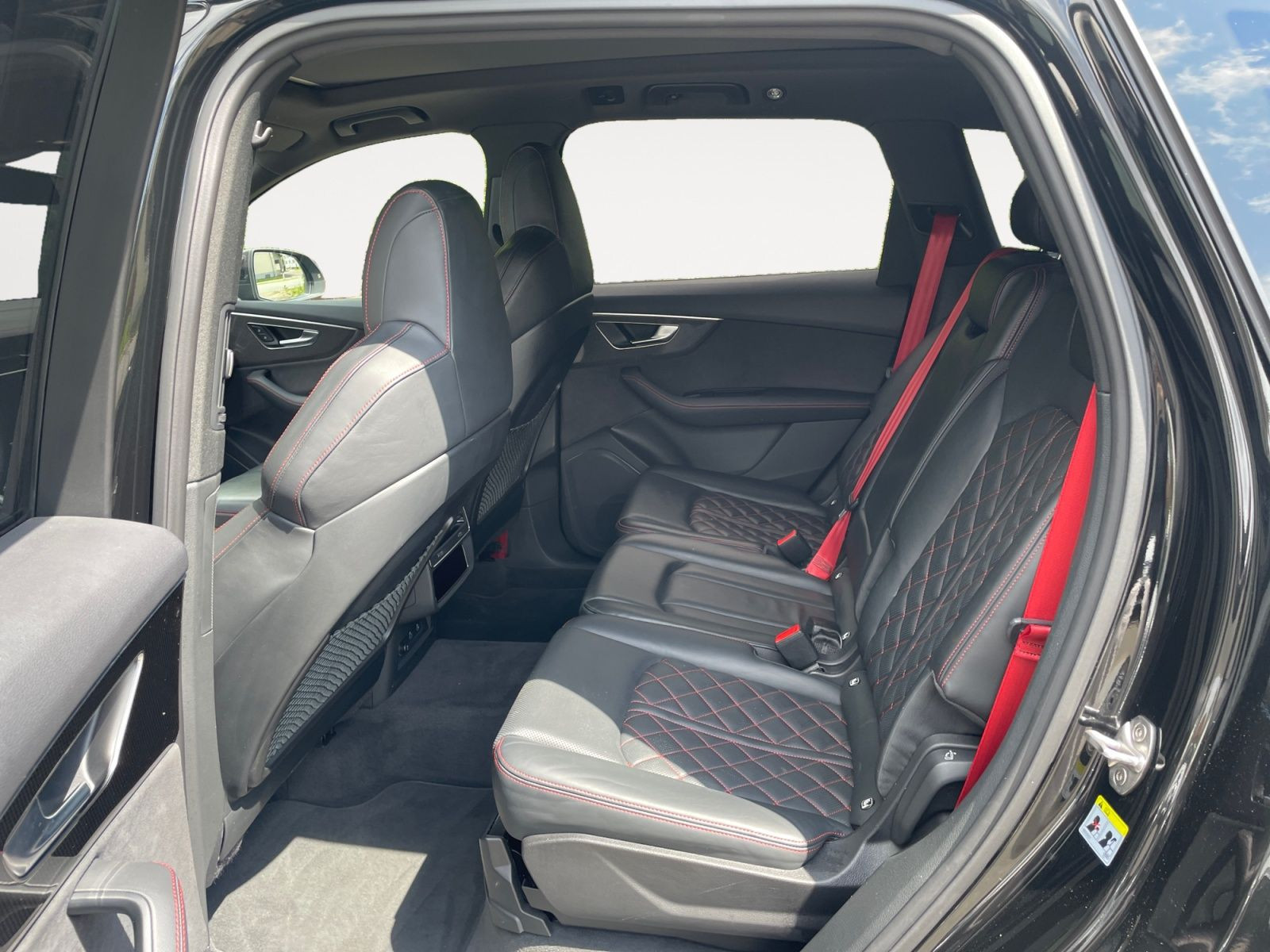 Audi - Q7_14