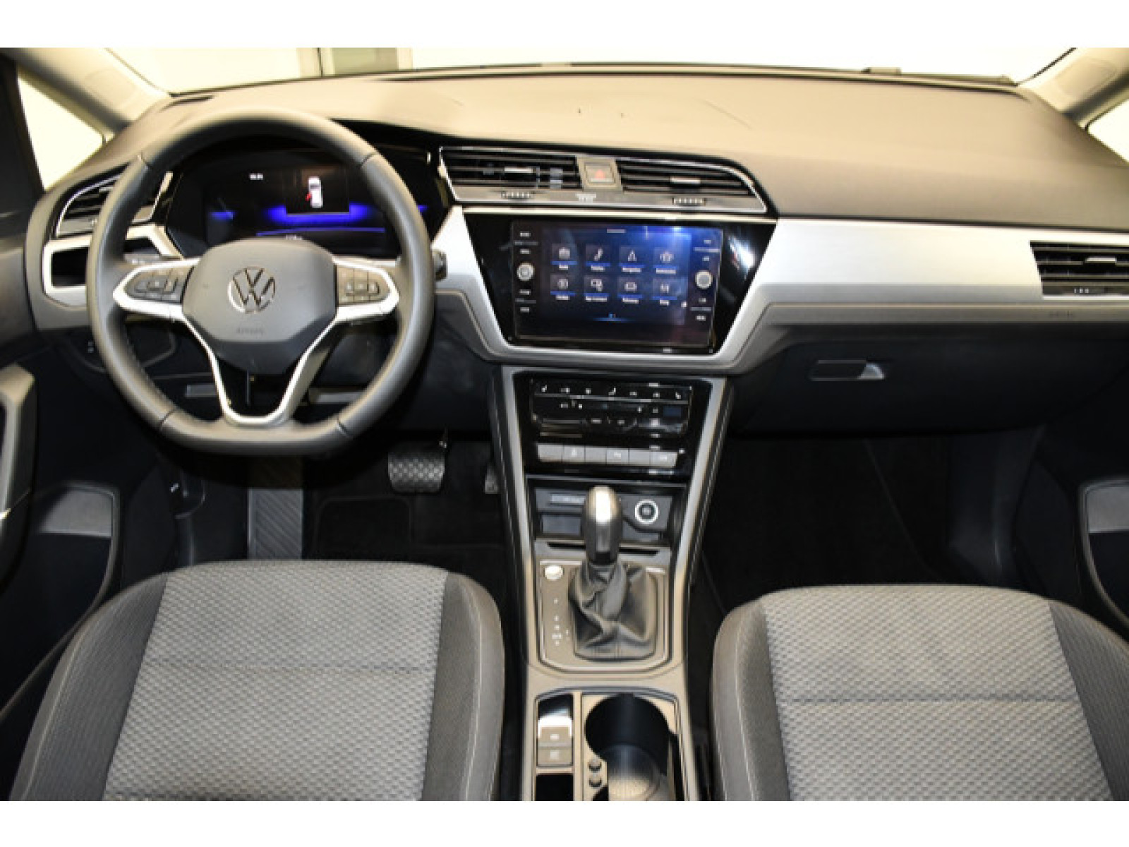 Volkswagen - Touran_4