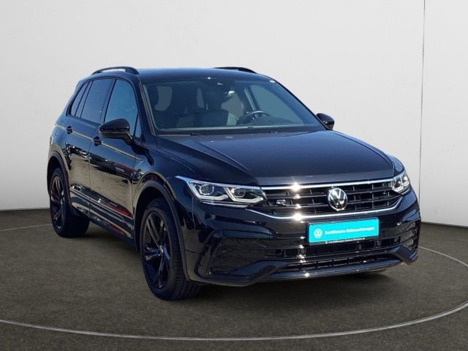 Volkswagen - Tiguan_11