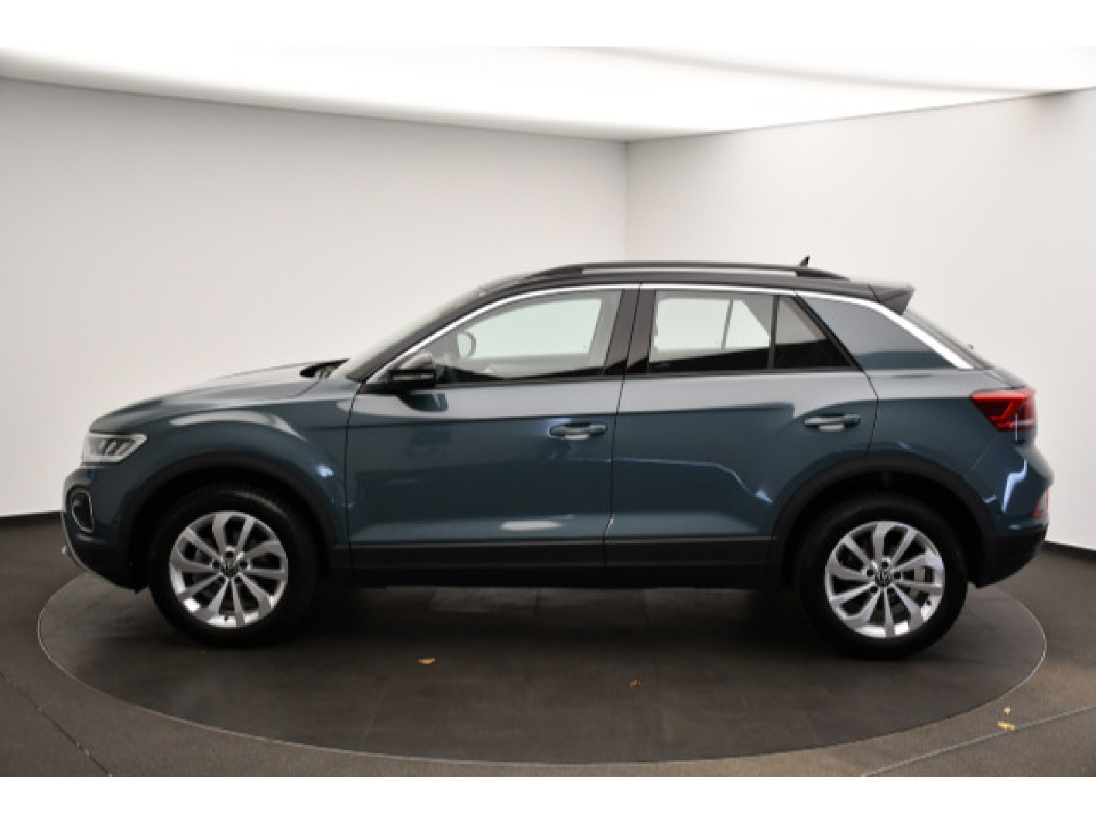Volkswagen - T-Roc_15