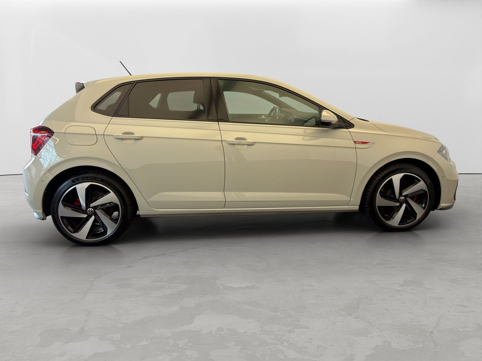 Volkswagen - Polo_6
