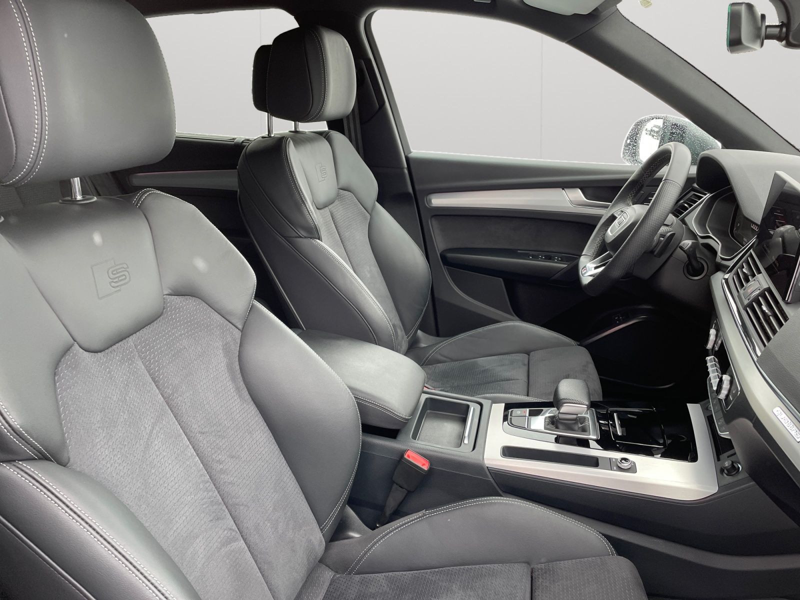 Audi - Q5_16