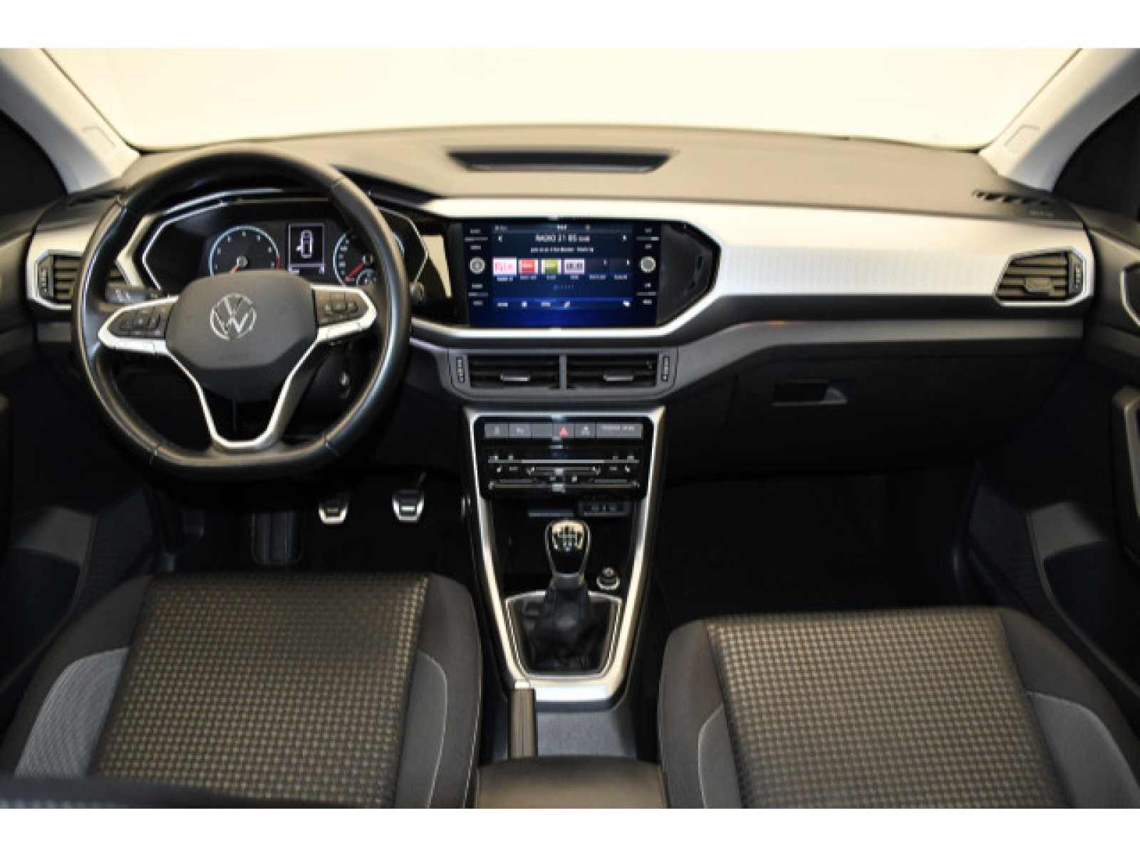 Volkswagen - T-Cross_4