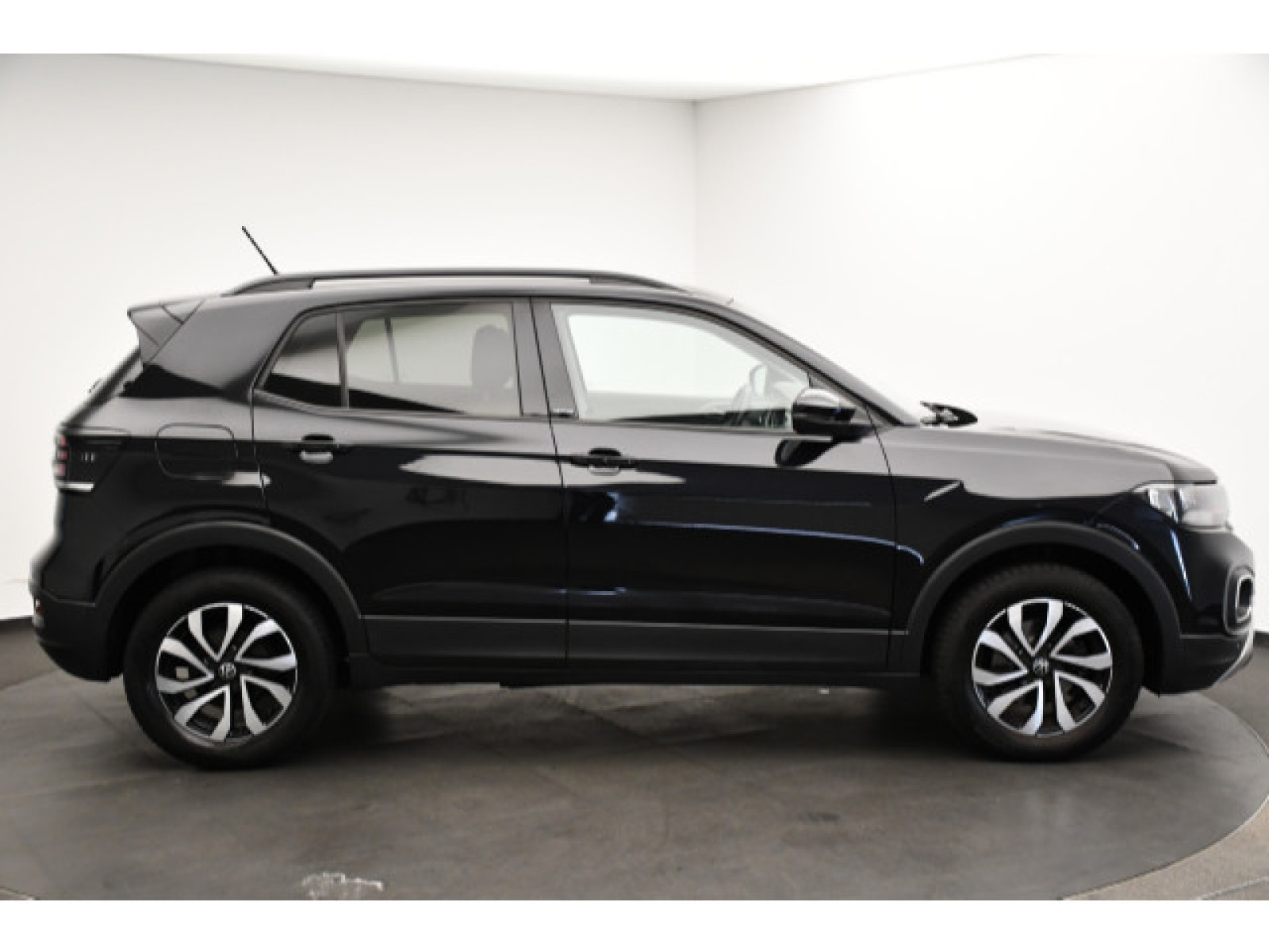 Volkswagen - T-Cross_15
