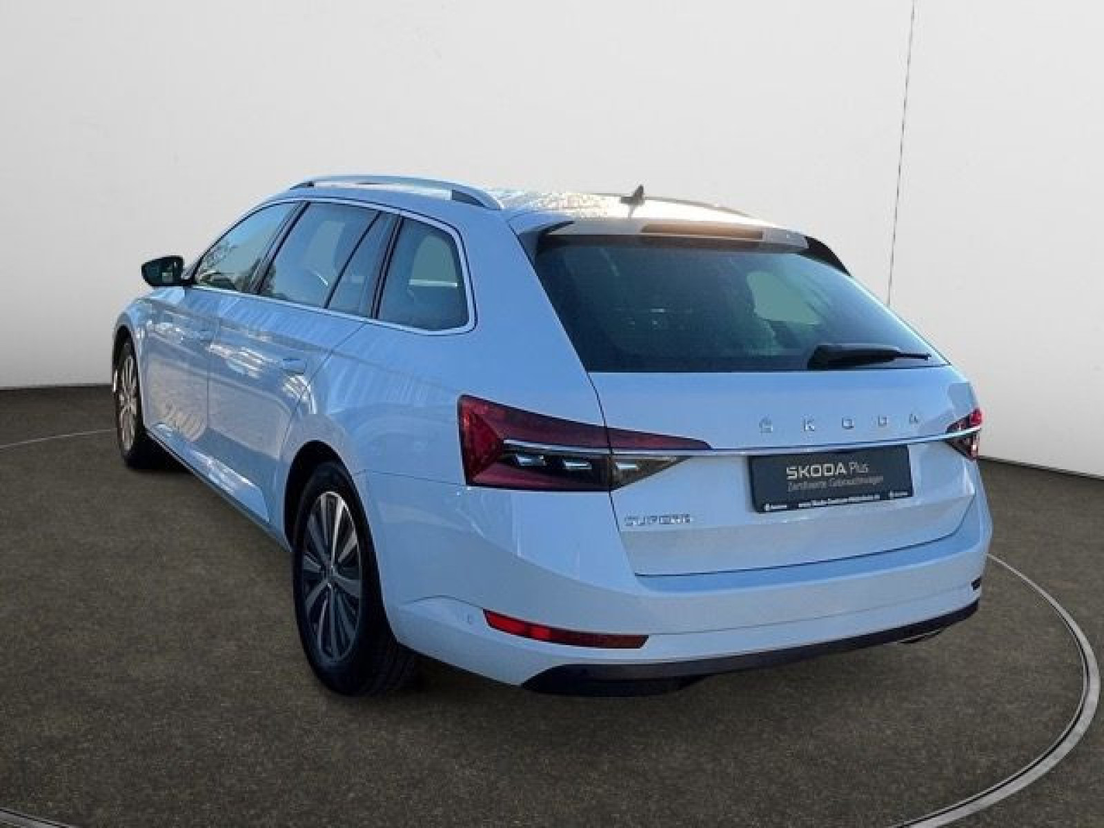 diagonalansicht-hinten-aussen