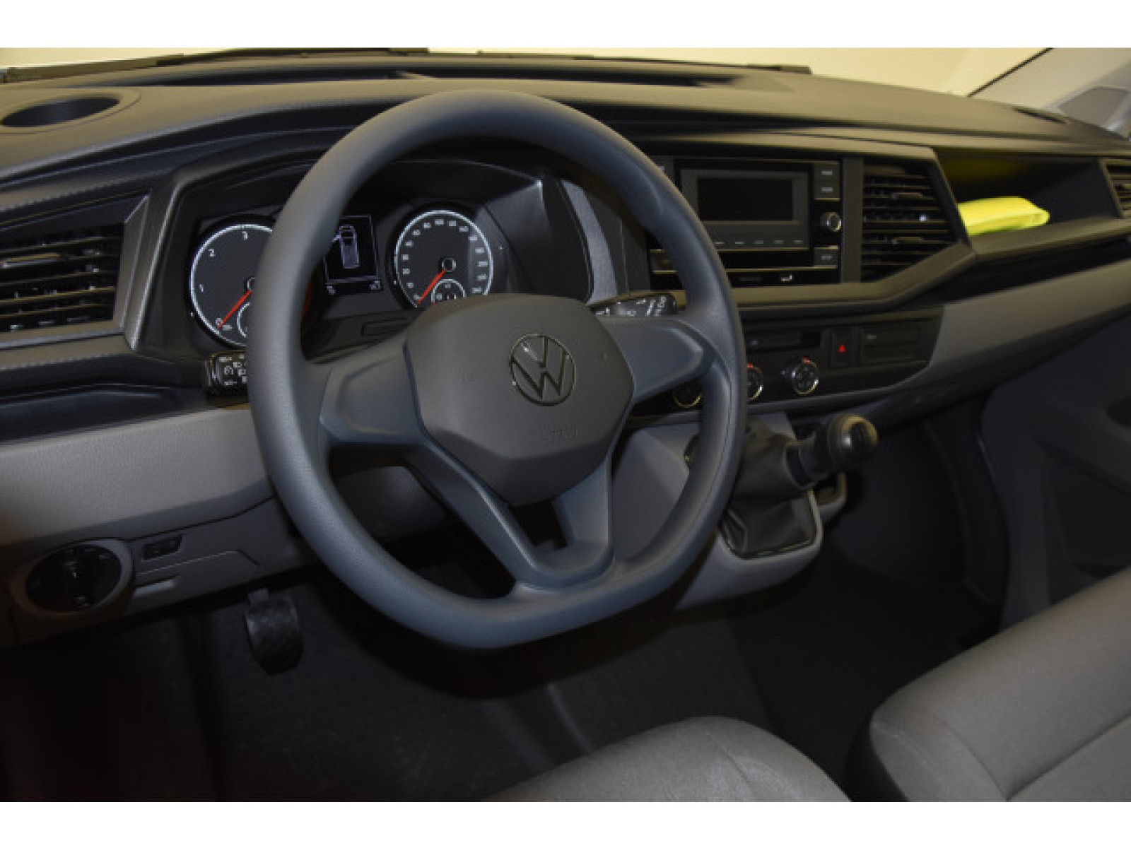 Volkswagen - T6.1 Transporter_4