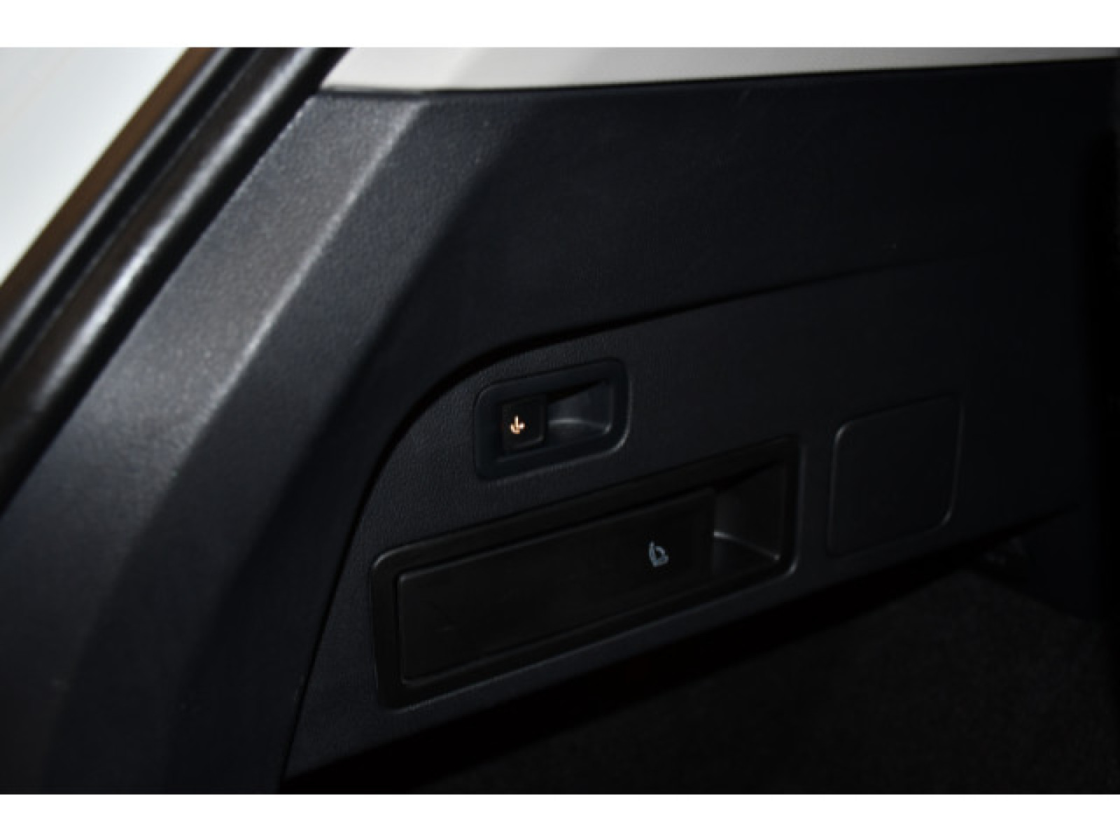 Volkswagen - Tiguan Allspace_13